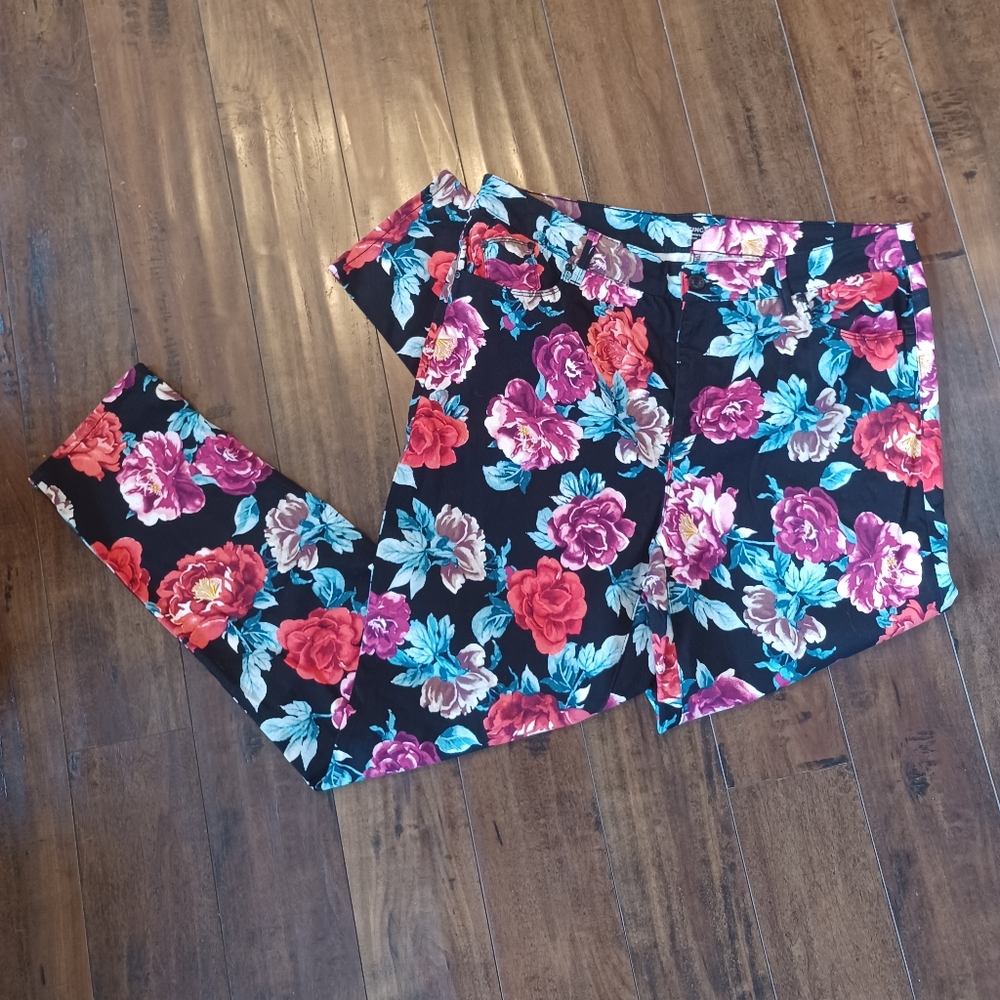 Chico's Sateen Rose-Print Jeggings 16R